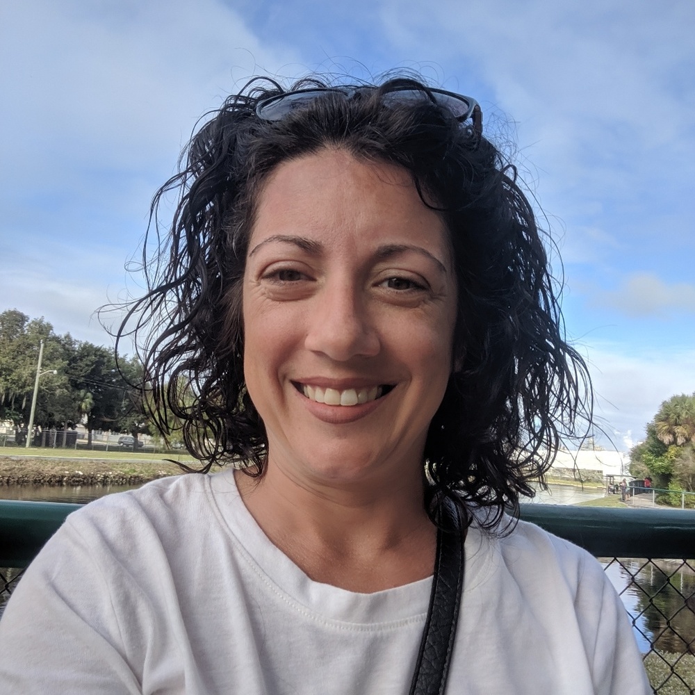 Meet your Posher, Stefanie